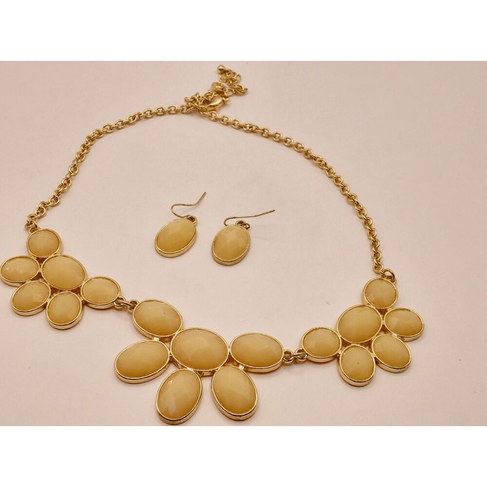 Charming Charlie Ivory/Gold Tone Statement Necklace and Earrings Set